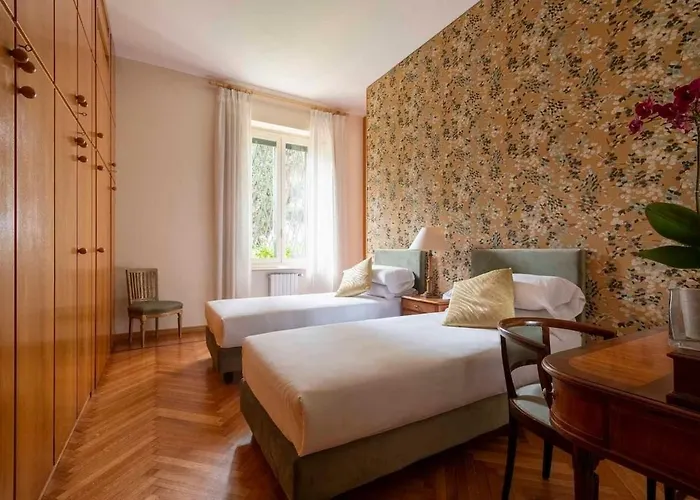 Orange Tree * רומא