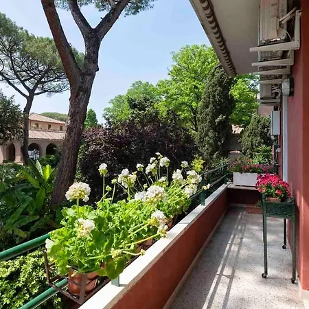 Апартаменты Orange Tree Рим