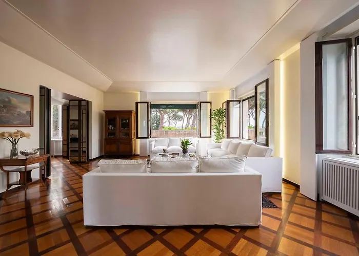 Orange Tree Apartment